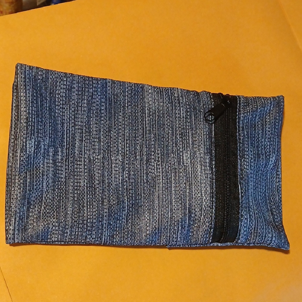 Stylish Blue & White Zippered ARM Pouch- UNISEX